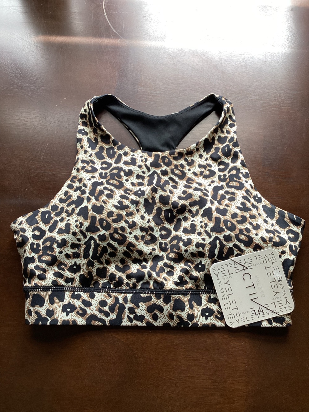 Yelete Leopard Print High-Neck Sports Bra - Black & Tan